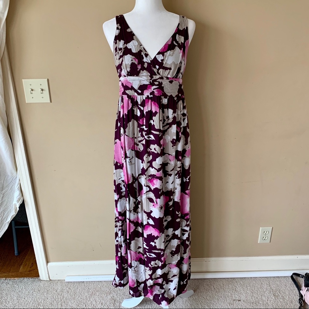 Old Navy size 6 maroon pink floral maxi dress